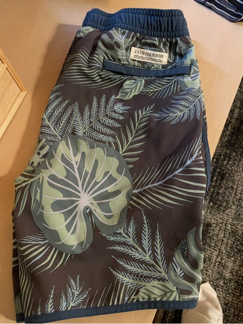 Fair Harbor boys youth navy Tropical Leaf swim trunks XL